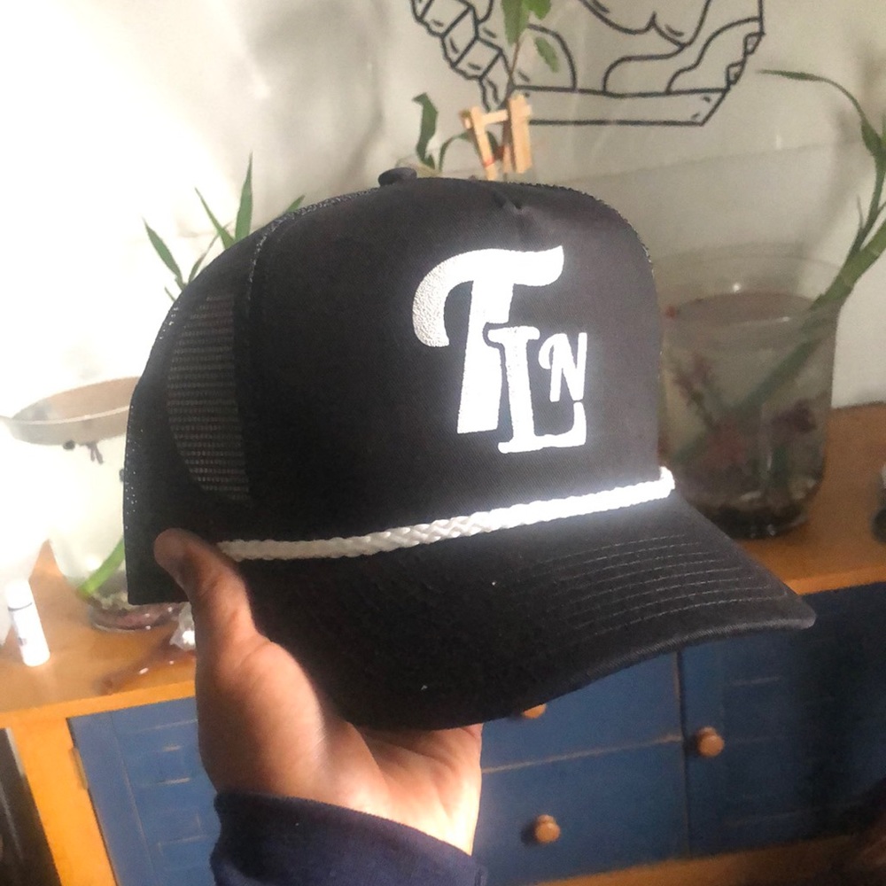 ToadLeNior black/white trucker hat